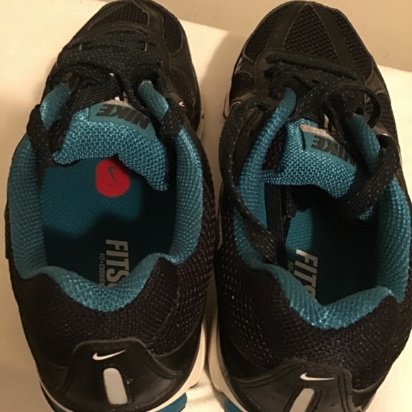 🤫Nike’s women’s FitSole2, new cond. see pics. size 6.5, super clean/lightweigh - Picture 5 of 6